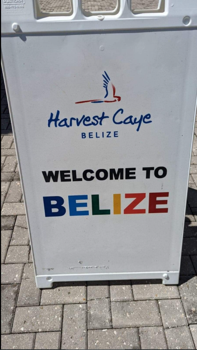 _2022-03-14_1400_Belieze,HarvestCaye-Beach-WelcomeSign