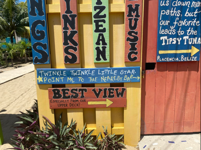_2022-03-15_Belize,Hondurus_PlacenciaBeach_Signs
