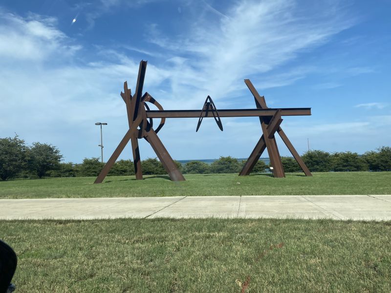 c2022-07-19_ILChi,LakeshoreDrive-modern-art-steel-art