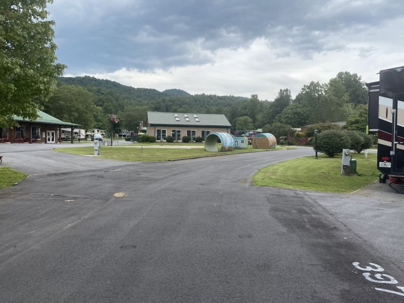 2022-08-17_GADillard,RVRiverVistaResort_ChildrenPlayground