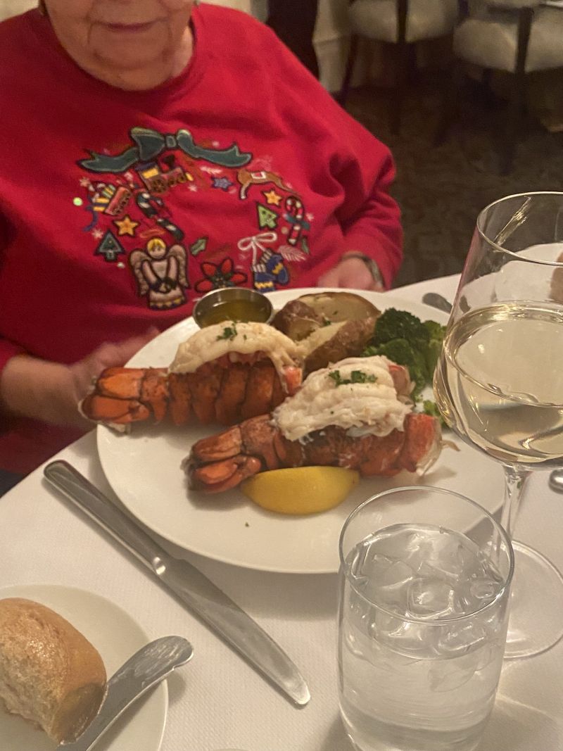 2022-11-30_MississippiRiver_American-Queen_Lobster-Tail