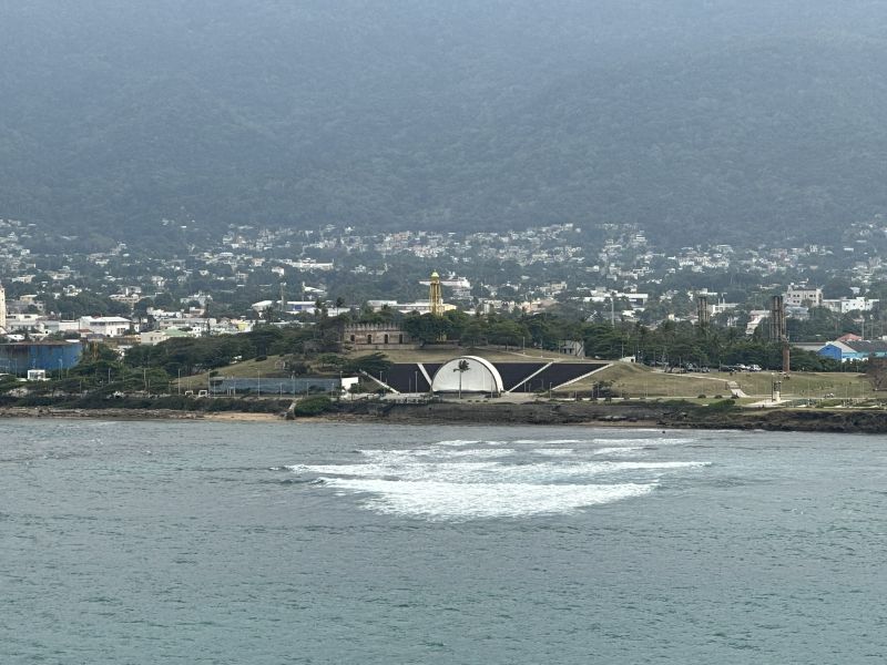 DRPuertoPlata,TainoBay_Port-View-from-cruise-ship8