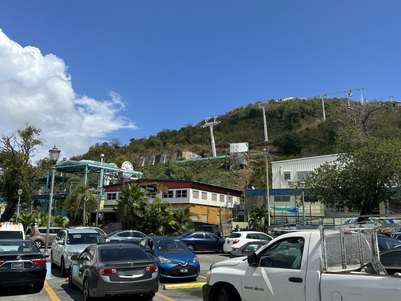 StThomas-CharlotteAmalie_ChairLift