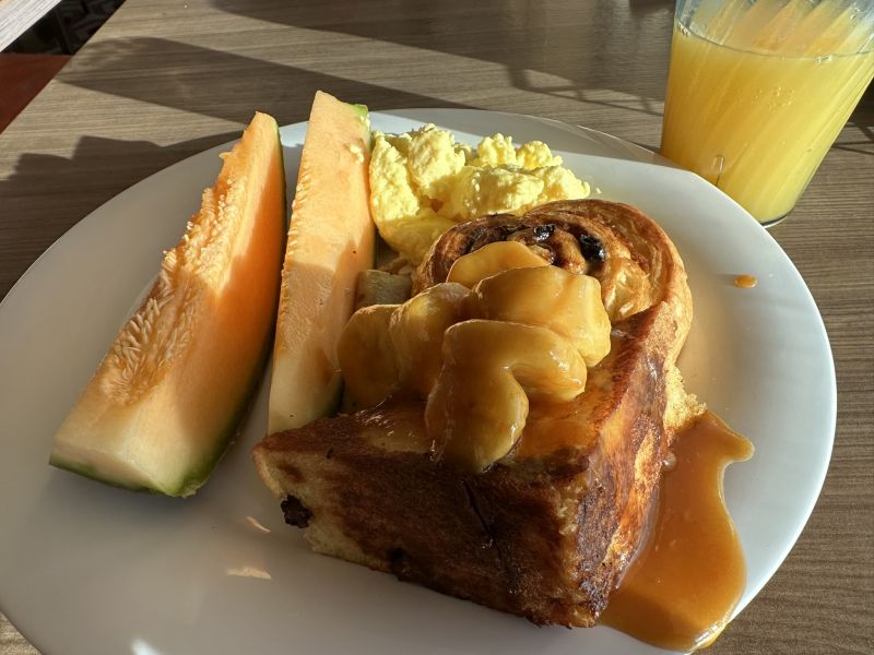 NorweiganEscape_breakfast