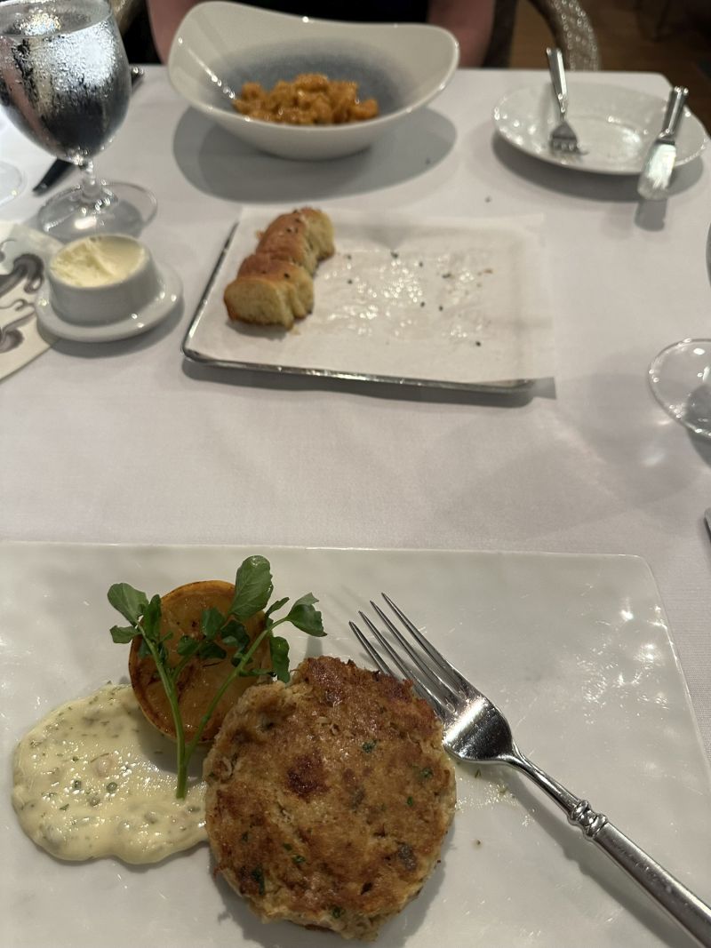 NorweiganEscape_dinner-Crabcake