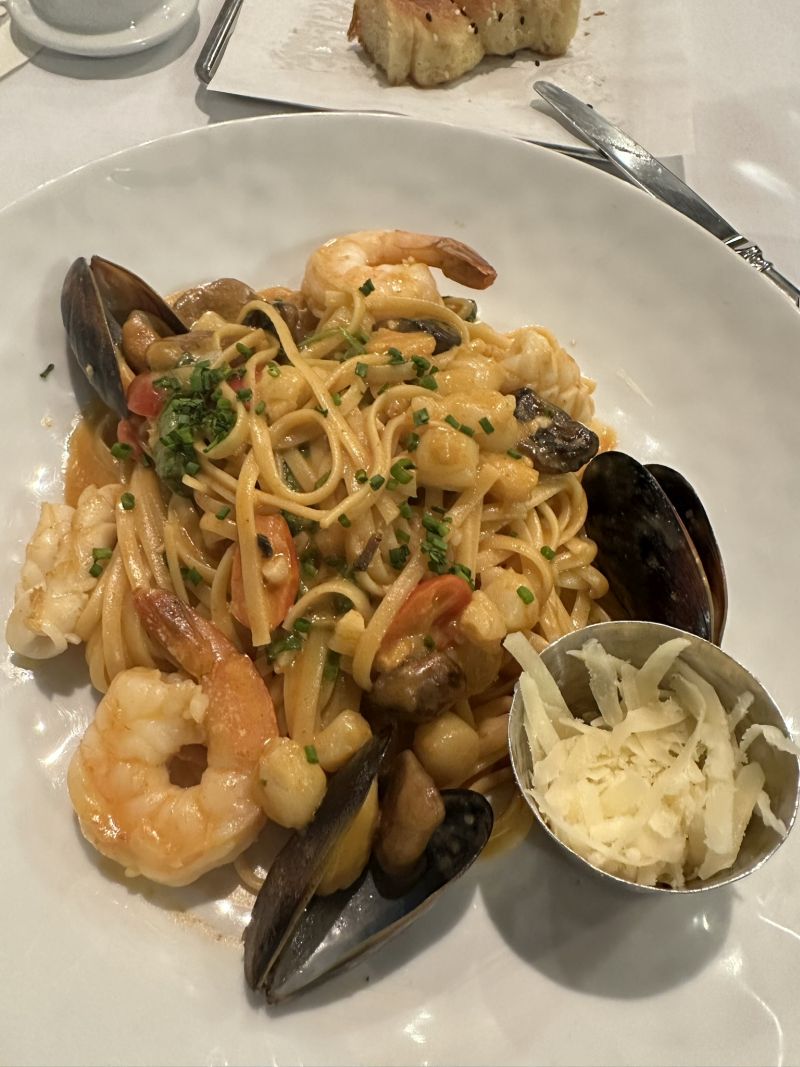 NorweiganEscape_dinner-ShrimpLinguini