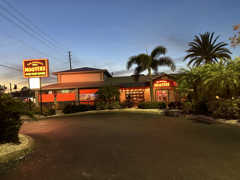 FLClearwater,OriginalHooters