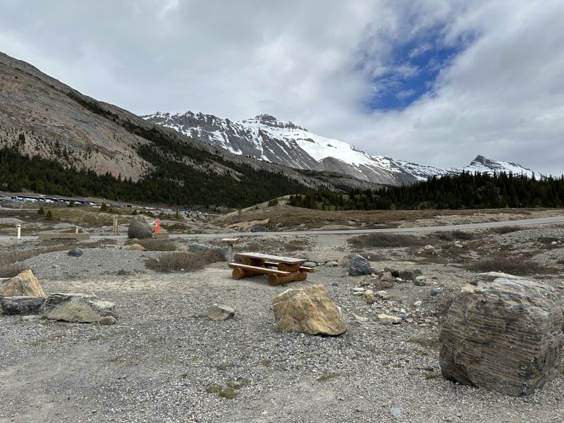 BCJasperNationalPark_AthabaskaGlacier-parkingLot