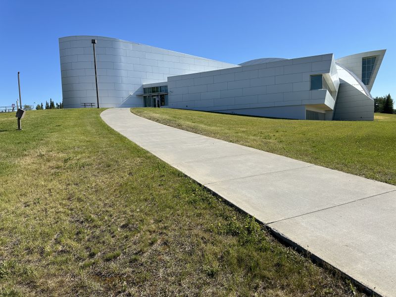 UnivOfAK_MuseumOfTheNorth_Front