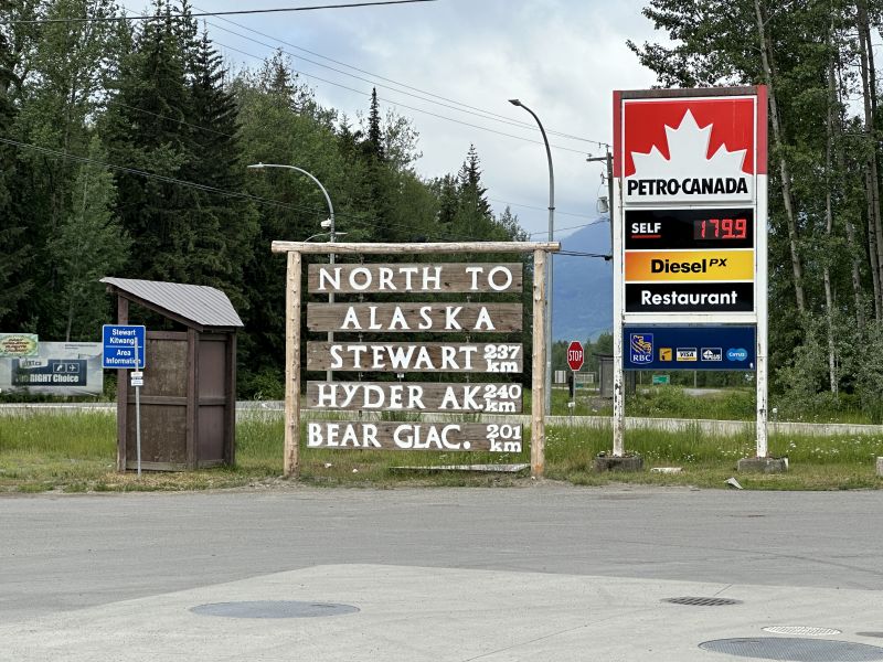 AKGitwangak_(Sign)North-to-AK