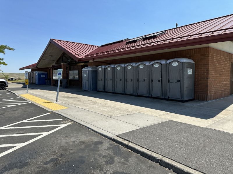RestStop_Porta-potties(Area-lacks-water)