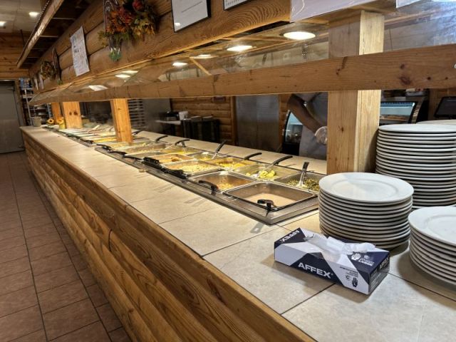 2024-11-18_NCMurfeesboro-FarmersFamilyRestaurant_SeniorsOnTheGoTours_Buffet