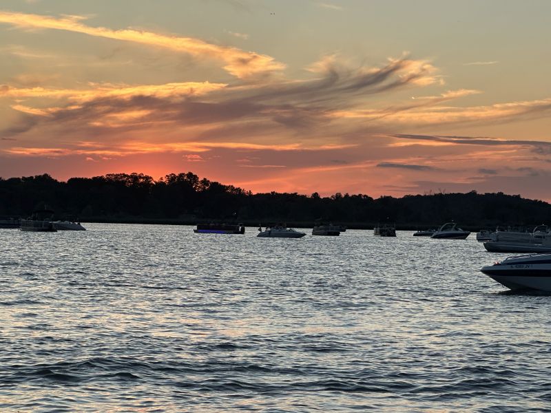 2025-06-28_ILNippersinkLake_sunset