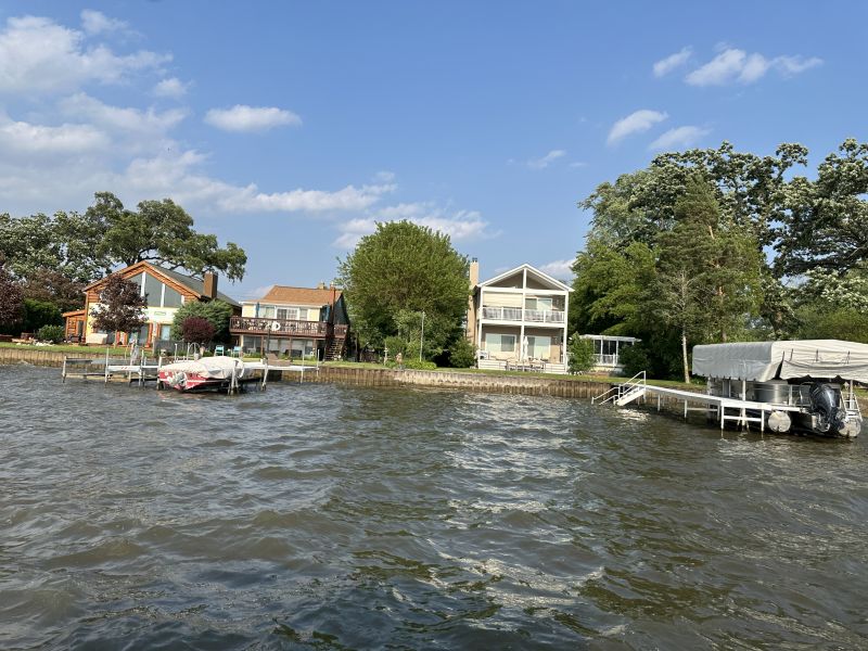 b2025-06-09_ILMcHenry_AcrossLake4