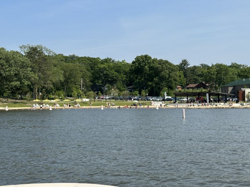 2025-06-11_ILNippersinkLake-Amphitheater-and-Beach