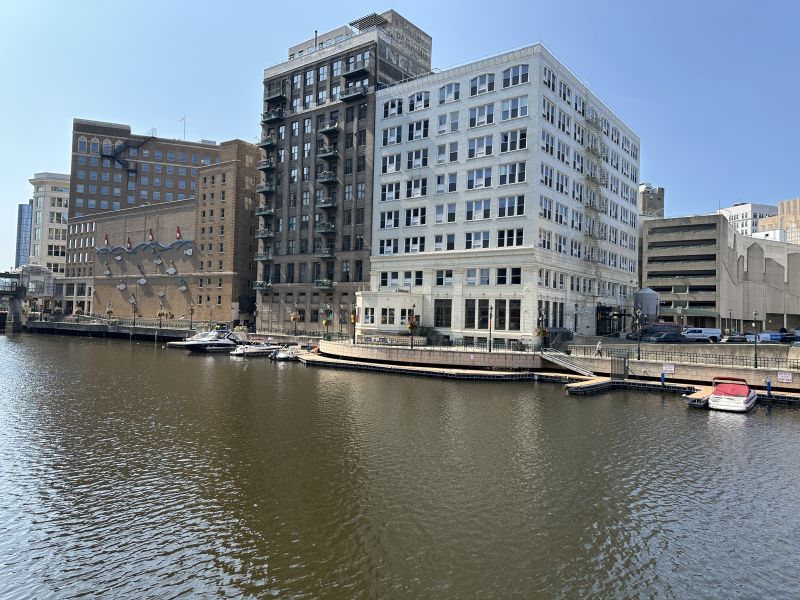 2025-09-09_WIMilwaukee,CityTour_Riverwalk