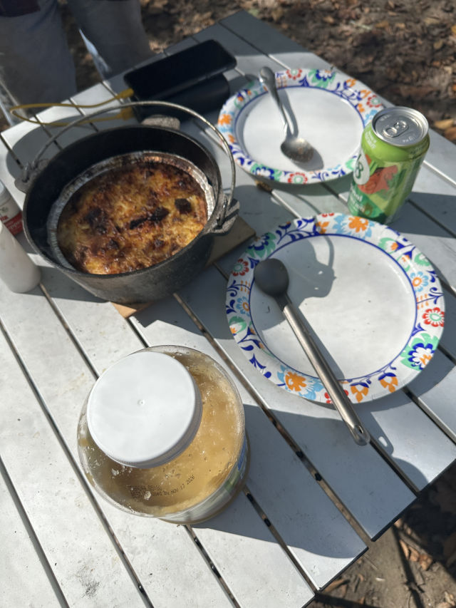 f2025-10-14_TNCopperhill_fireCooking-appleDessert