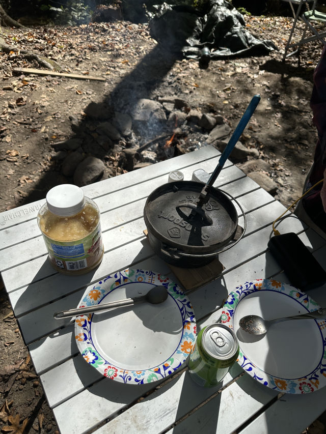 f2025-10-14_TNCopperhill_fireCooking-appleDessert1